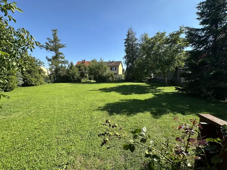 Einfamilienhaus mit Weitblick, zwei separate Grundstücke Bauland Klasse I