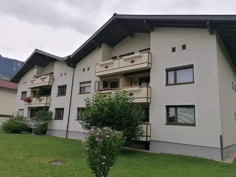 Sehr ruhige, sonnige, zentral gelegene Eigentumswohnung im Herz der Alpen von Tirol