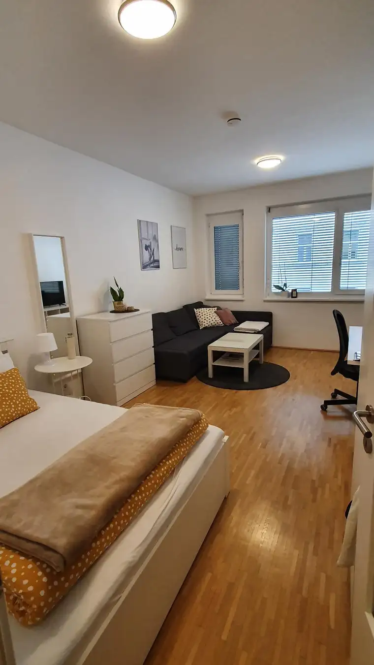 Moderne 2,5-Zimmer Wohnung am Augarten mit Lift