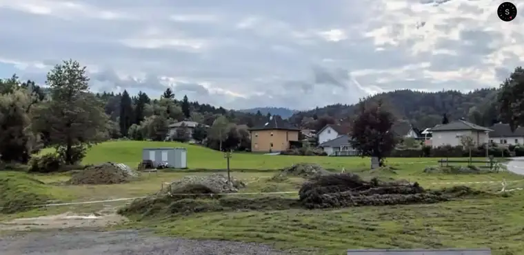 Baugrundstück in Reifnitz mit 3885 m² samt Baugenehmigung sofort verfügbar