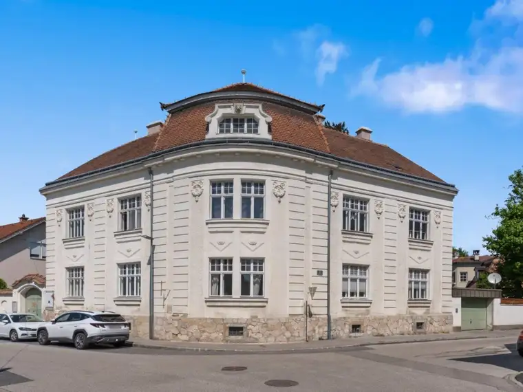Repräsentatives Jugendstilhaus sucht neue Liebhaber - perfekt für Ärzte, Kanzlei oder Familie