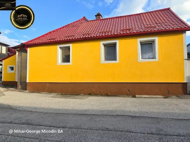 Einfamilienhaus - teilrenoviert in Wiesmath!