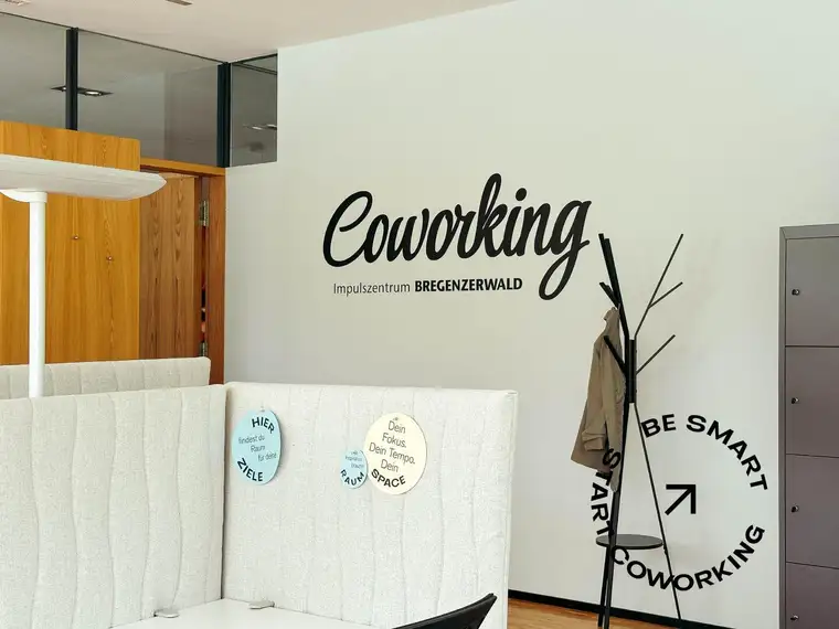 Flexibel. Gemeinschaftlich. Zentral – Sharing Desk im Impulszentrum Bregenzerwald
