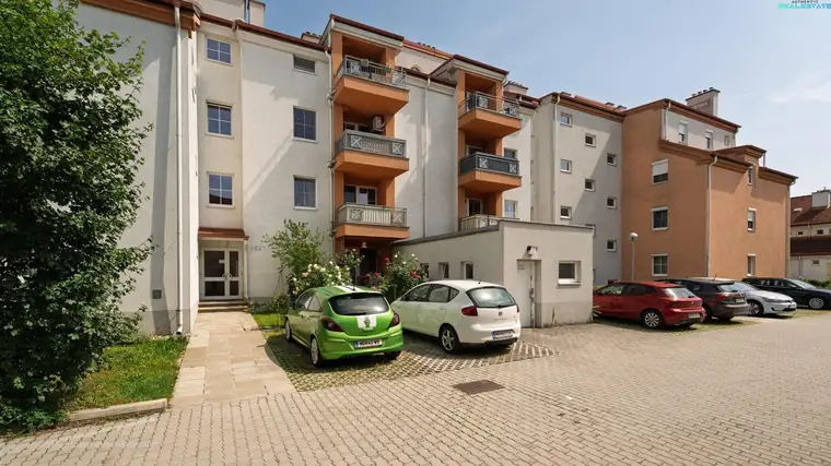 2-ZIMMER DG-MIETWOHNUNG MIT SÜDOSTBALKON UND STELLPLATZ IN MÜNCHENDORF