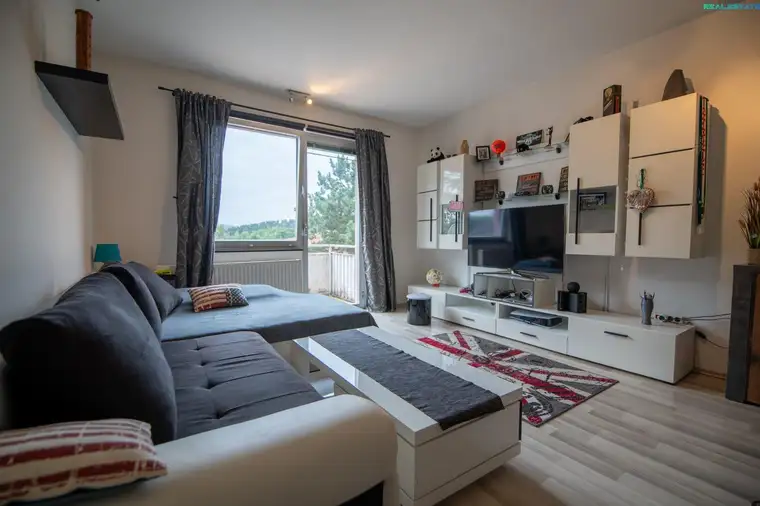 3-Zimmer-Wohnung mit Balkon und Grünblick in ruhiger Lage – Pottenstein