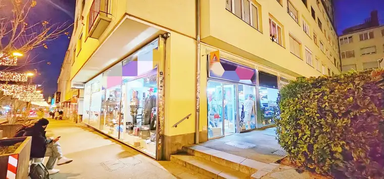 Lichtdurchflutetes Büro aus zwei getrennten Einheiten - mit Lagerräumen im Keller 