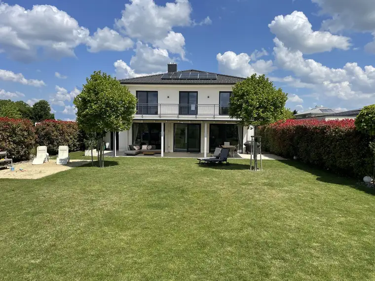 Exklusive Familienvilla – nur 5 Minuten zum Neusiedler See!