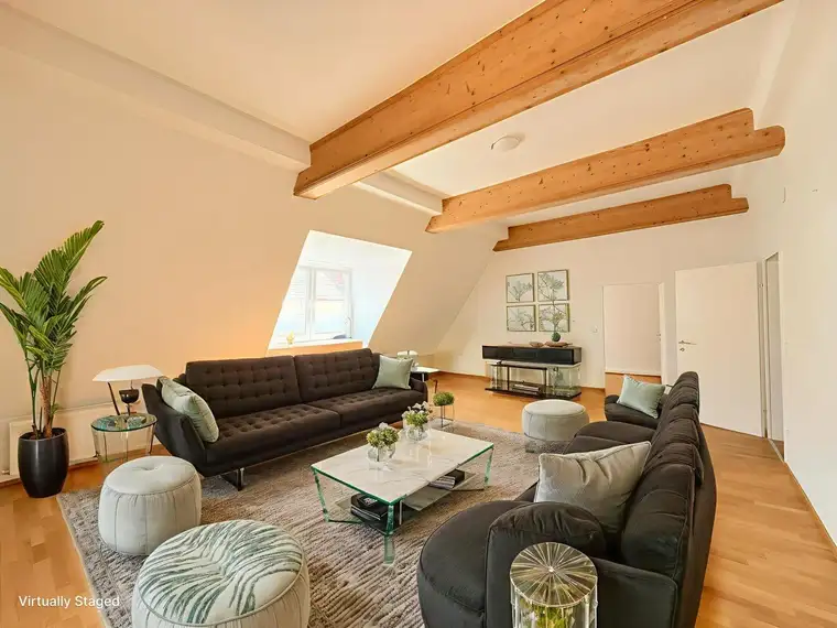 1080! UNBEFRISTET! 5 ZIMMER ! Schönes und frisch saniertes DG mit Balkon!