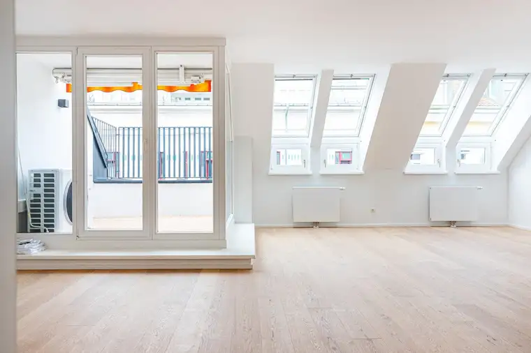 Charmante Dachterrassen-Maisonette mit Terrasse