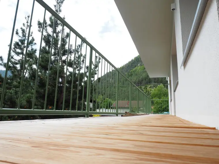 Großzügige 6-Zimmer-Wohnung 166,03 m² mit 2 Terrassen, 2 Lagerräume + 2 Außenparkplätzen in sonniger Lage in Scharnitz
