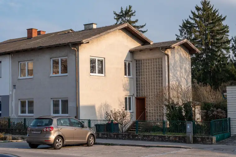 Vielseitiges Einfamilienhaus mit Garten &amp; Garage in Stockerau!
