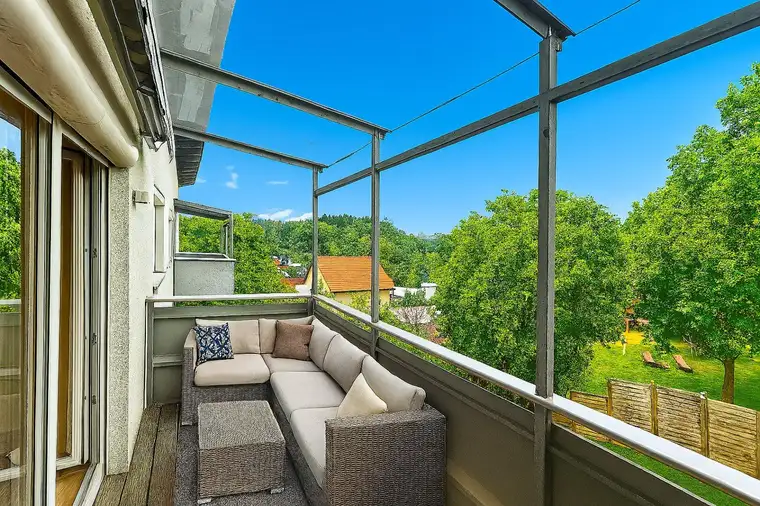 Gemütliche 2-Zimmer-Balkonwohnung mit Grünblick und Carport-Stellplatz