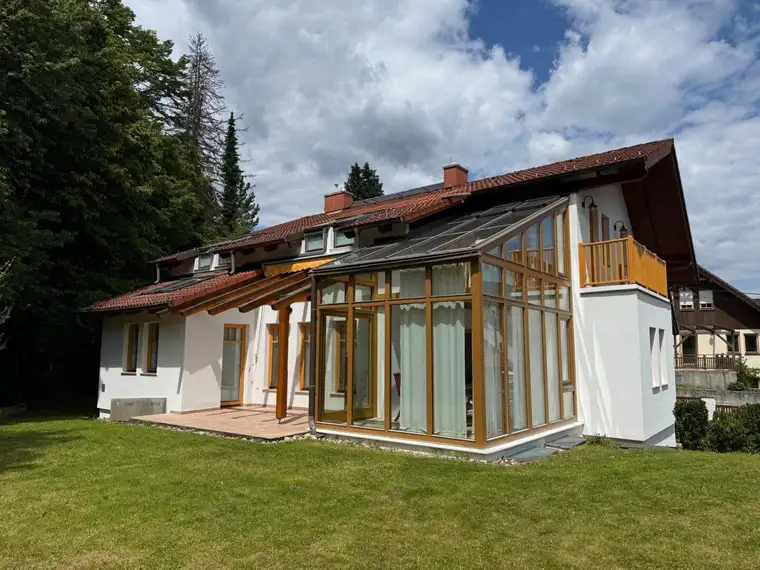Sommerparadise - Einfamilienhaus mit Garten, Pool und Sauna