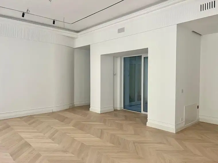 ERSTBEZUG – REPRÄSENTATIVE BÜROFLÄCHE IN TOPLAGE DES 1. BEZIRKS