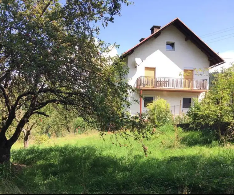 Modernisiertes Bauernhaus mit Garten und 5 Zimmern