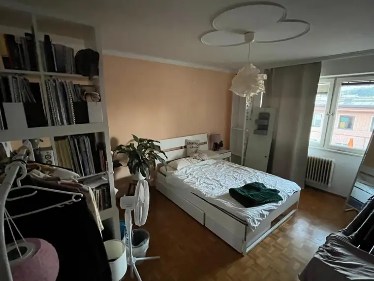 Elegantes Zimmer in einer stilvollen WG in Salzburg – Ab 01.09.2025 verfügbar