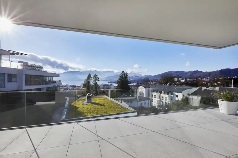 VISTA IMPERIALE - Luxus-Penthouse mit Privatgarten und unvergleichlichem Seeblick in Gmundner Toplage !!!