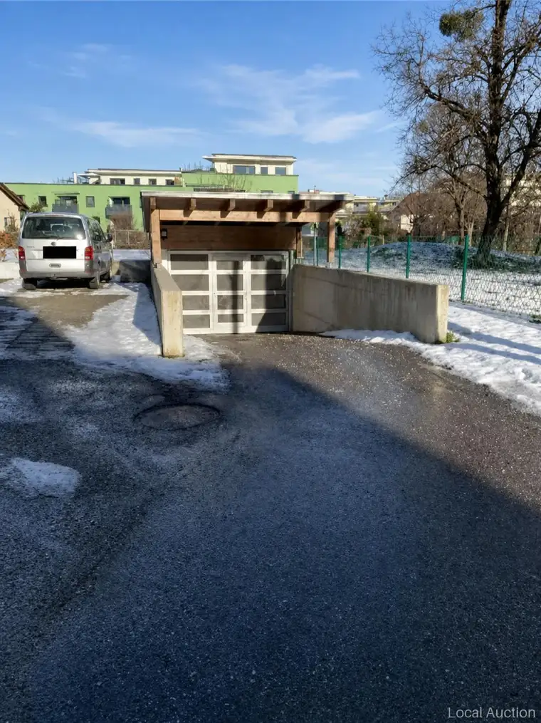 Autoabstellplatz P18