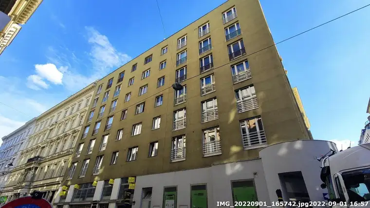 Wohnungseigentum mit Außenflächen und Einheiten