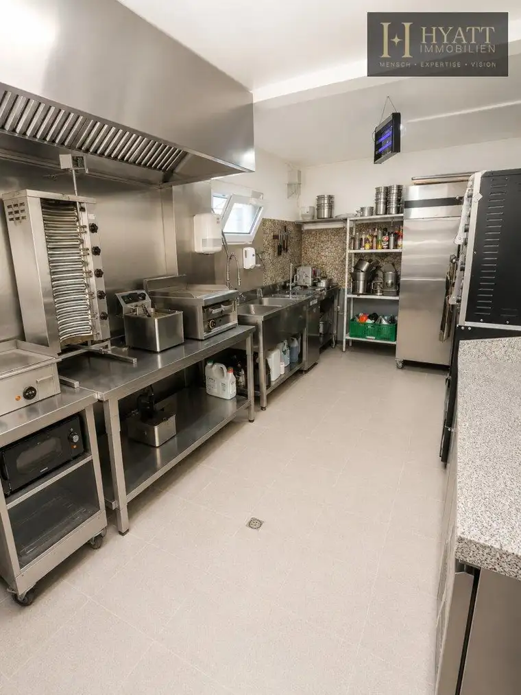 Voll ausgestatteter Kebab Stand/Pizzeria/Gastro-/Imbissstand in Top-Lage 1230 Wien – sofort betriebsbereit inkl. Profi-Küche &amp; Kühltechnik
