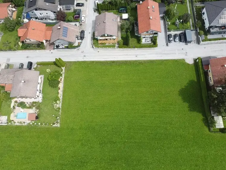 Baugrundstück in Top-Lage nahe dem Wallersee – Traumhafte Gelegenheit in Henndorf!