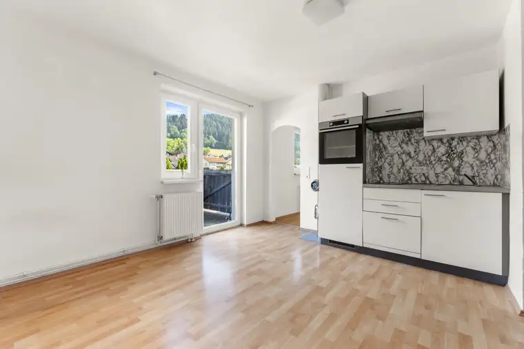 Charmante 2-Zimmer-Wohnung mit großzügigem Balkon – Wohnen oder Rendite sichern