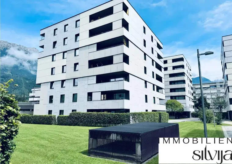 Innsbruck: Stylische 3-Zimmer-Wohnung mit 14 m² Balkon, Alpenblick &amp; großzügiger Park- und Gartenanlage