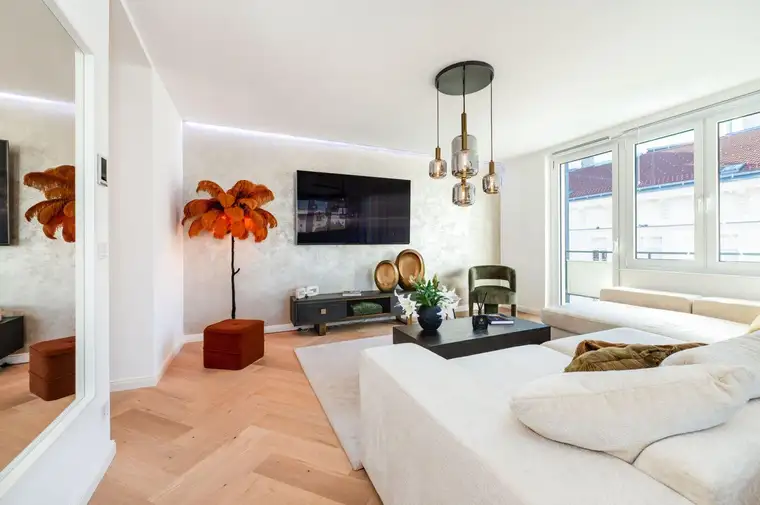 Alissa Zwickelstorfer, Sangreal Living & Estates GmbH