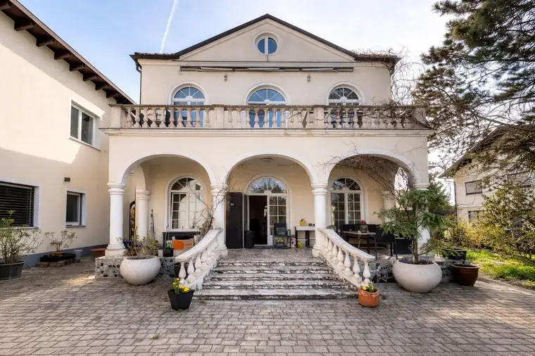 Alissa Zwickelstorfer, Sangreal Living & Estates GmbH