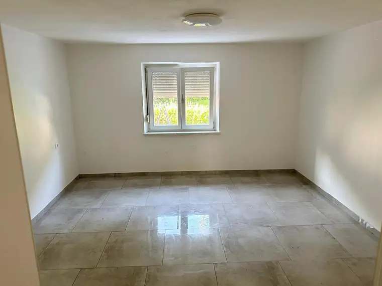 Gemütliche 3,5-Zimmer-Wohnung in ruhiger Waldrandlage in Schlins – Unkompliziertes Wohnen mit Parkplatz!