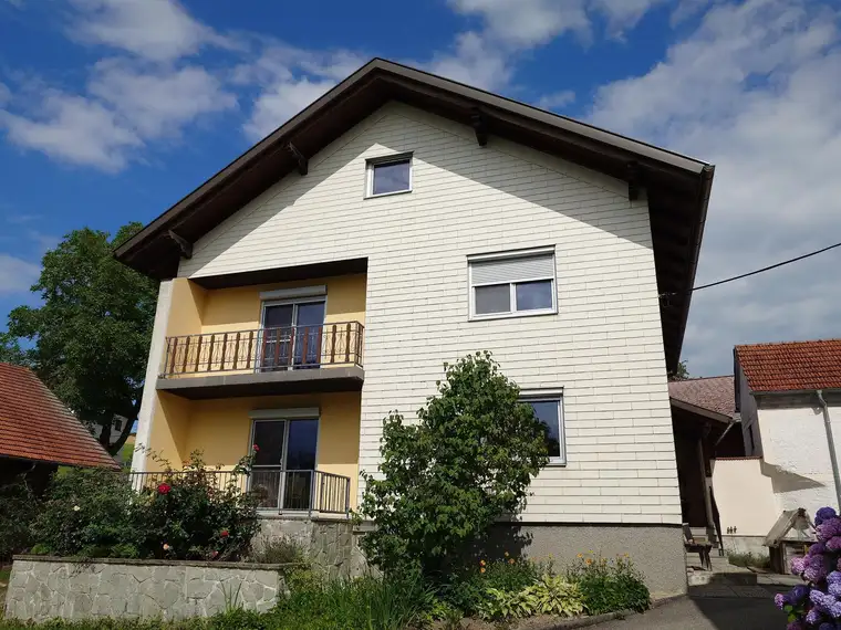 Haus in ländlicher, ruhiger Hoflage in 4742 Pram