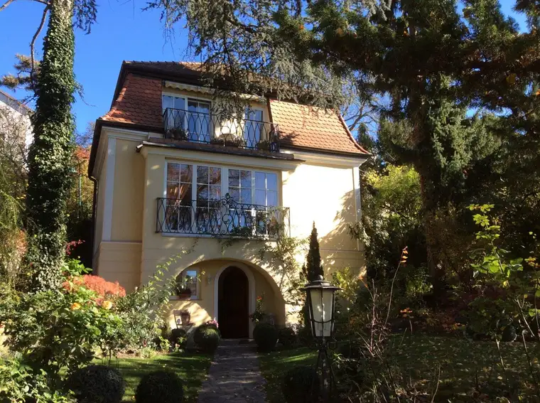 Einzigartige Rarität: Idyllisches Einfamilienhaus in ruhiger Zentrumslage