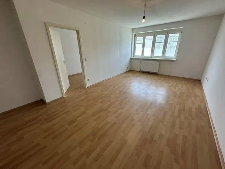 TOP 2-Zimmer-Wohnung zentral in 2136 Laa/Thaya