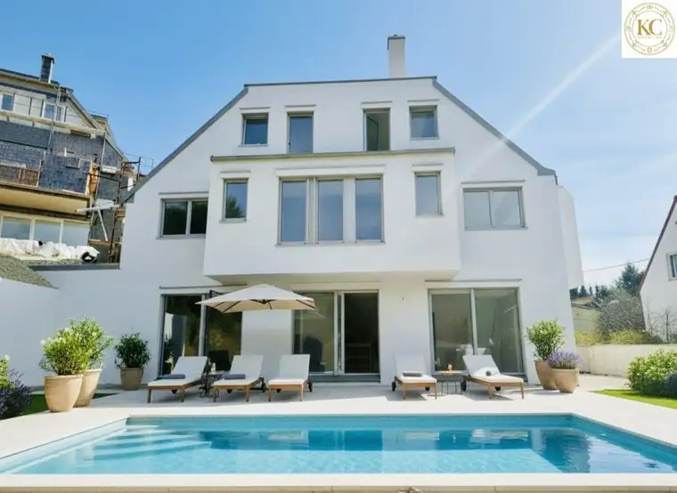 Luxusvilla in Ruhelage mit traumhafter Aussicht