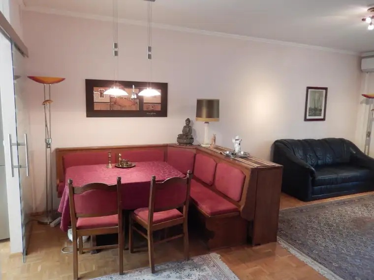 Wohnung mit Terrasse, Garten und Tiefgarage zu verkaufen!