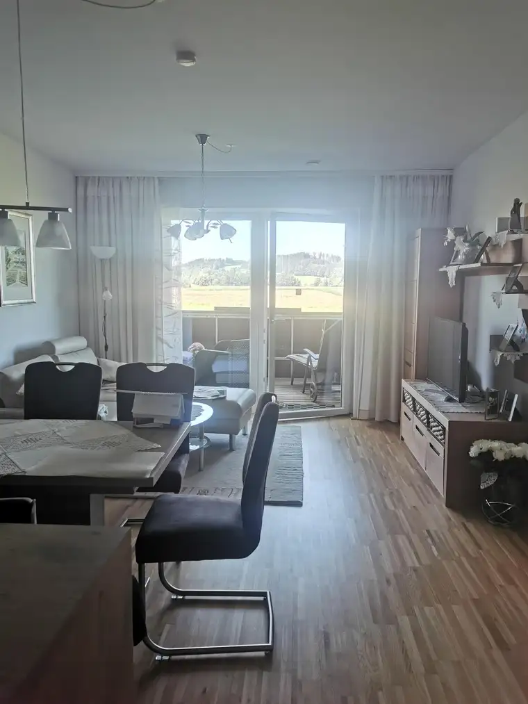 Zentral, ruhig mit Lift, provisionsfrei, Seenähe