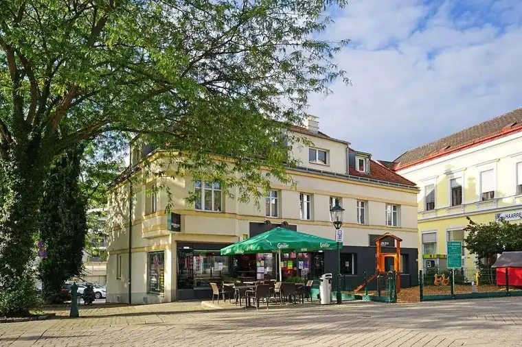 Eck-Geschäftsfläche am Hauptplatz Purkersdorf | 116 m² + Keller, voll klimatisiert