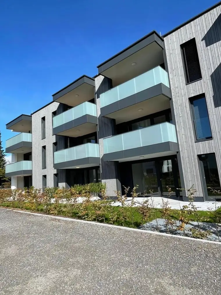 Helle 2-Zimmer-Neubauwohnung im Herzen von Reutte – zentral und doch im Grünen