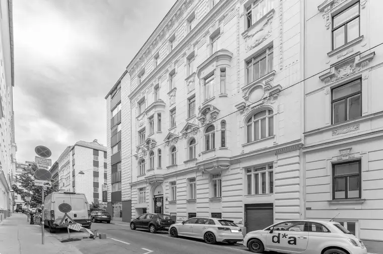 Modernes Wohngefühl trifft auf klassischen Altbau