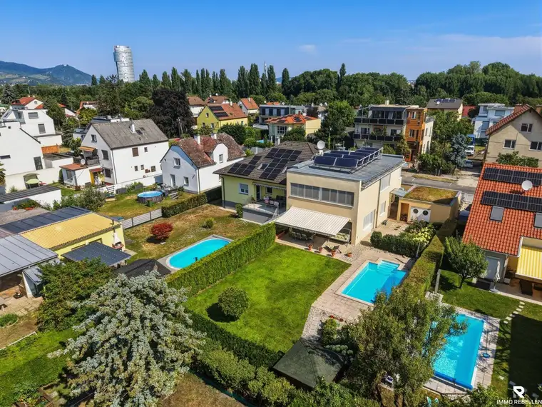 Familientraum nahe der Alten Donau – Haus mit Pool, Garten und Doppelgarage (nahe U6!)