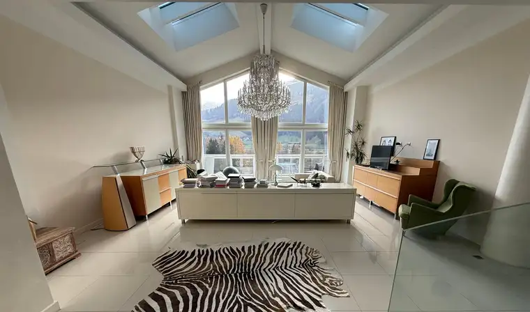 Exklusive Penthouse-Wohnung, zentral und direkt am Park