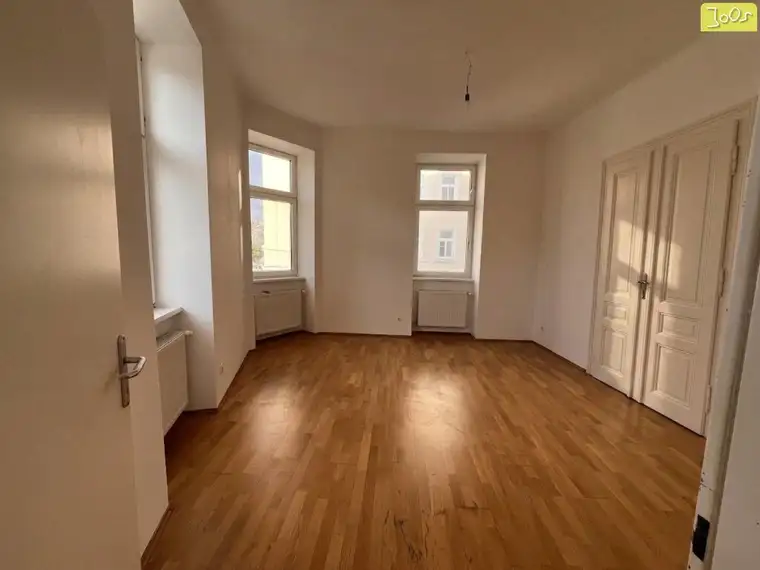 Gut angelegte 4-Zimmer Eckwohnung mit Blick auf den Matznerpark