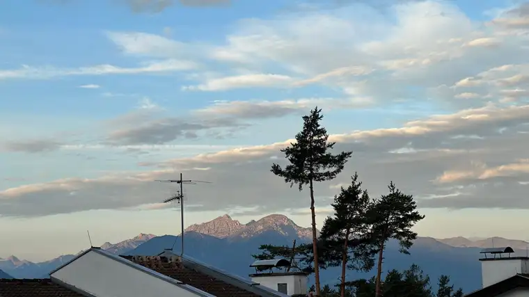 Maisonette-Wohnung in Mils bei Hall – mit Bergblick &amp; Spielplatznähe