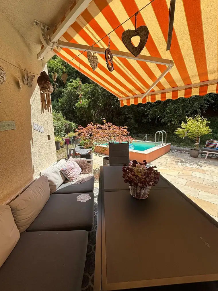 Gartenparadies in Mauerbach - 76 m² EG-Wohnung mit Pool, Terrasse &amp; Tiefgarage