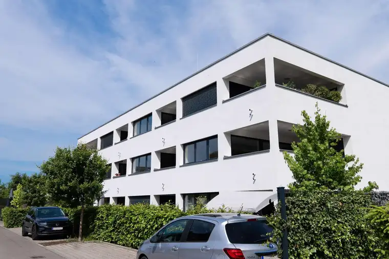 Livinghood - Tiefgaragenplatz zur Miete