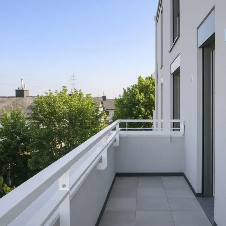 Erstbezug am Mühlwasser – 2-Zimmer-Dachgeschosswohnung mit Terrasse und Balkon