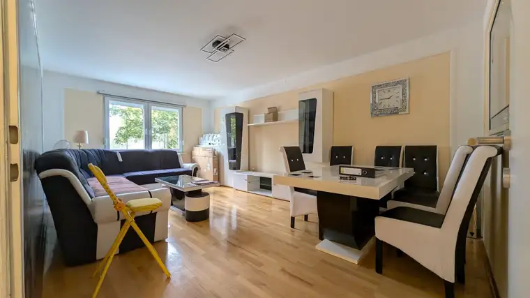 Attraktive 2-Zimmer-Wohnung mit separater Küche