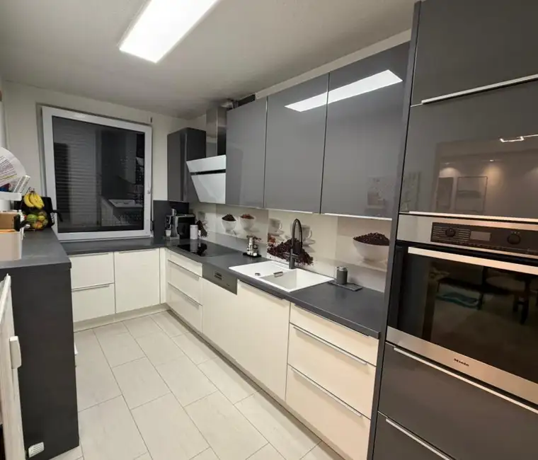 Schöne 3-Zimmer-Wohnung mit sonnigem Balkon und TG-Abstellplatz