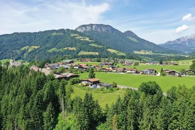 Kleines aber sehr feines Penthouse mit unverbaubarem Bergblick
