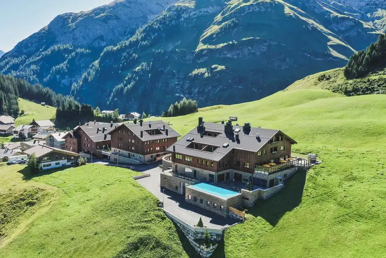 Ski-in/Ski-out Luxury – Exclusive Residence in Warth am Arlberg